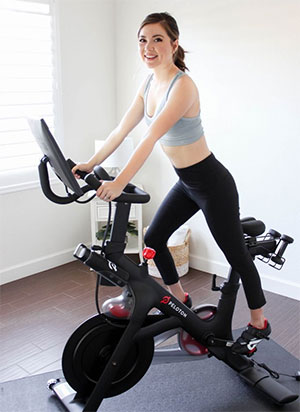 What-to-wear-to-cycling-on-exercise-bike